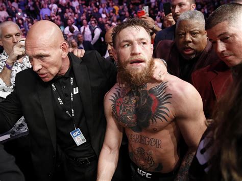 watch conor mcgregor fight tonight.